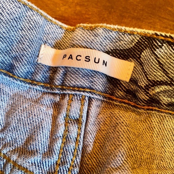 PacSun High Rise Straight Jean with butterflies raw hem twee - Picture 6 of 15